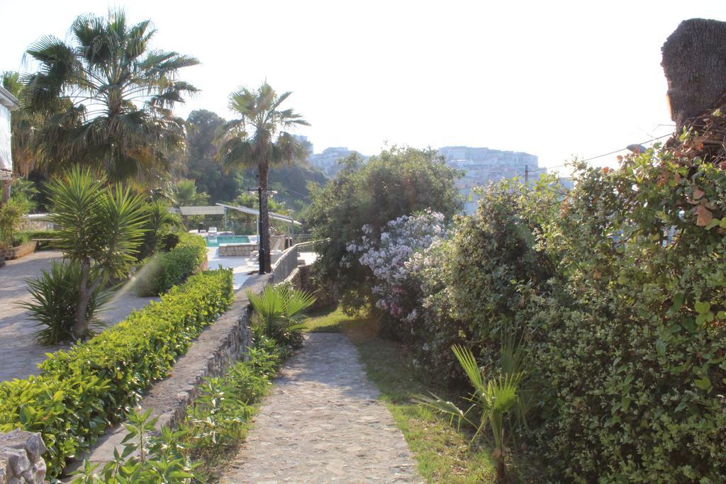 Albergo Villa Vittoria Rodi Garganico Buitenkant foto