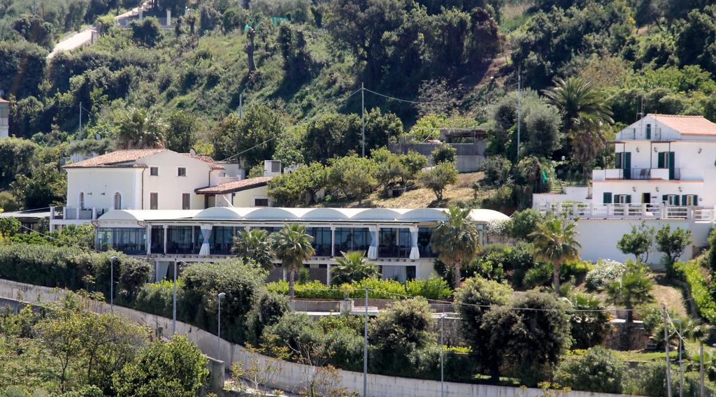 Albergo Villa Vittoria Rodi Garganico Buitenkant foto